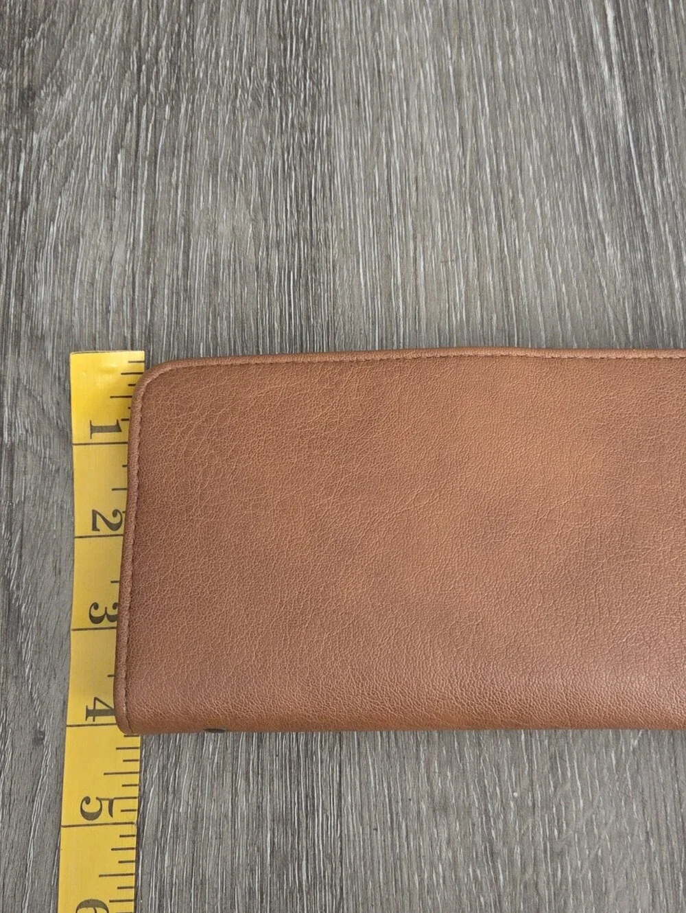 Universal Thread Wallet in Brown